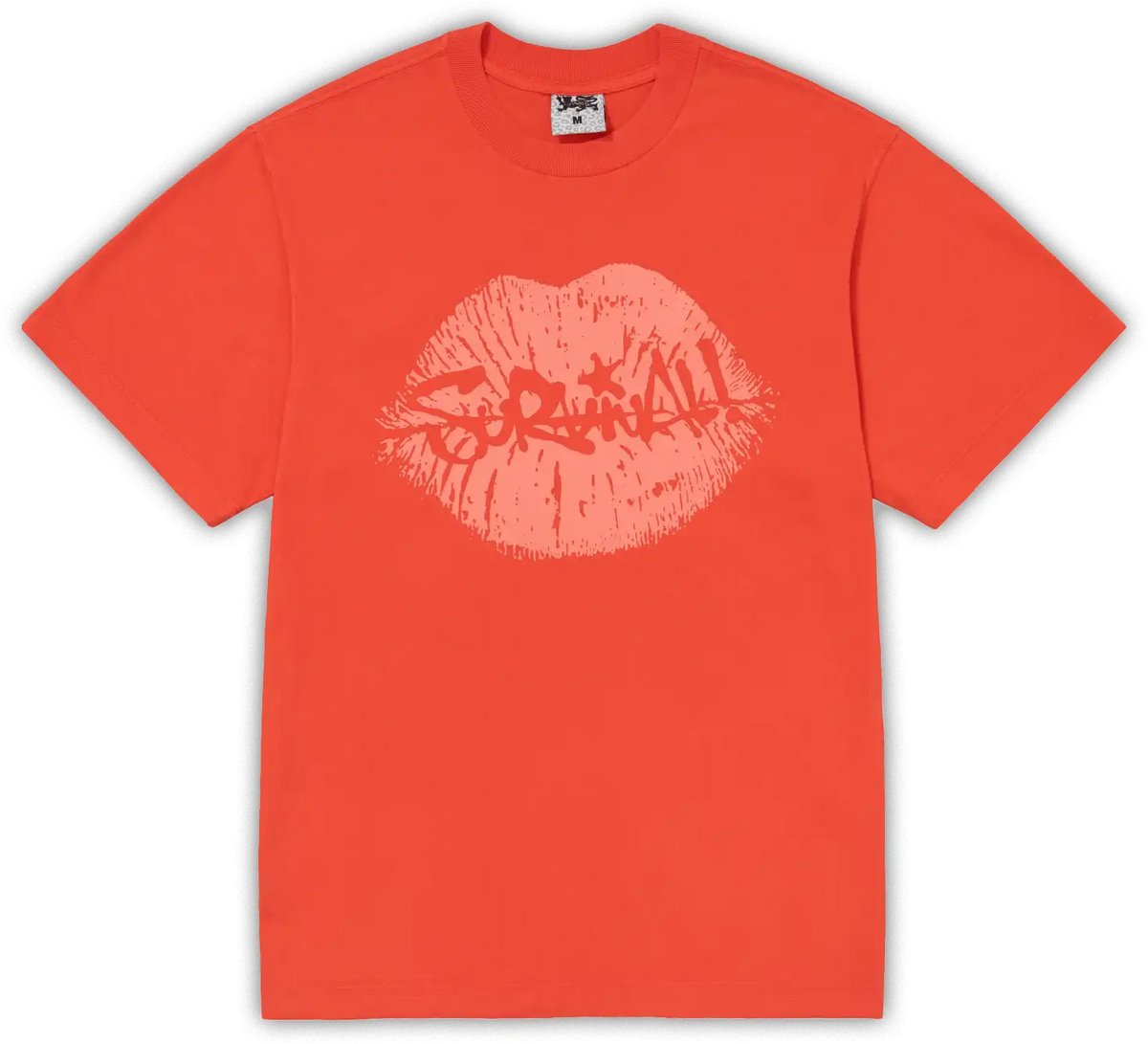 CAMISETA SPRAY BEIJO [CEREJA]